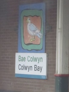 I knew I was in Wales when I started to see signs with both Welsh and English