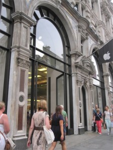 Regent Street Apple store! (Free wifi!)