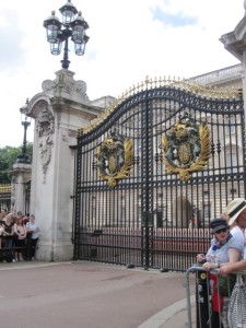 Clear view of the gates. 